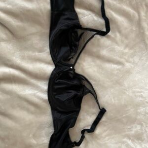 Wacoal underwire bra black 38C